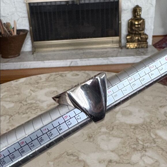 Vintage Christian Dior Floral Statement Ring | Signed | Size 5 - Picture 8 of 12